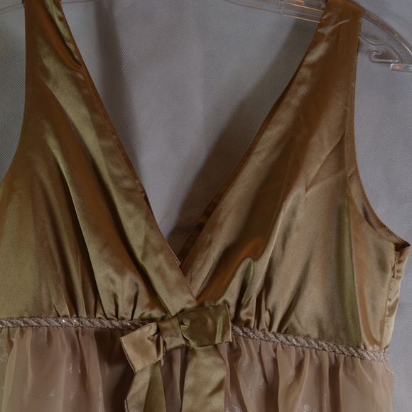 Tiered Ruffled Gold Slip Dress SZ L Charlotte Russe - Picture 5 of 7